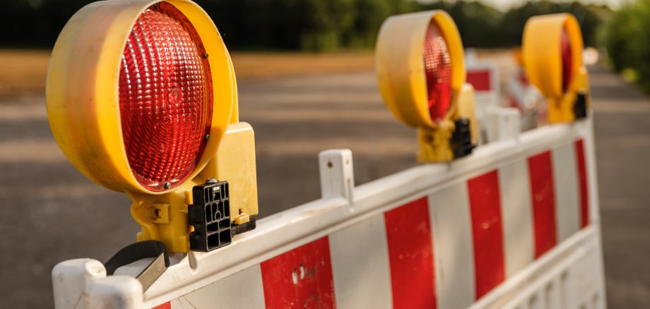 Eine Baustellenbarke