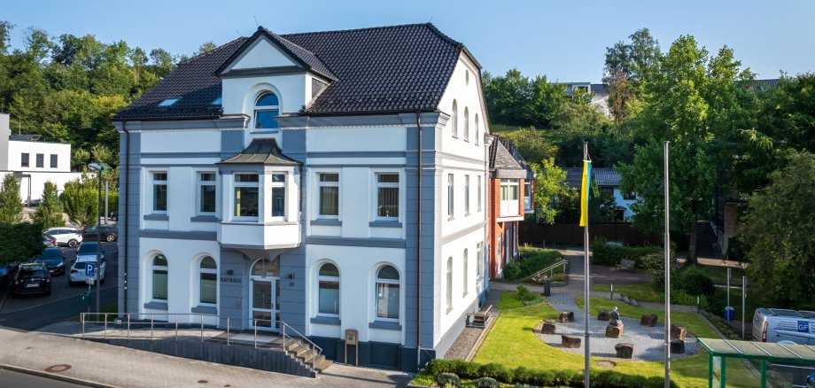 Das Rathaus der Stadt Overath, Frontansicht